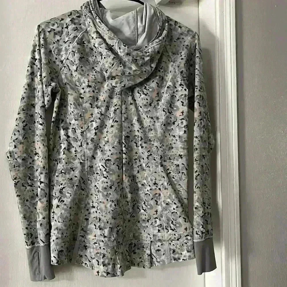 Lululemon lightened up pullover sweater